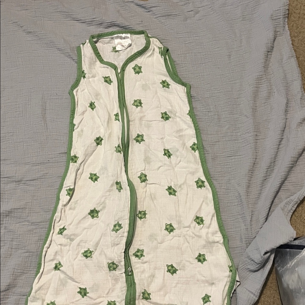 Sleeveless Green and White Baby Sleep Sack